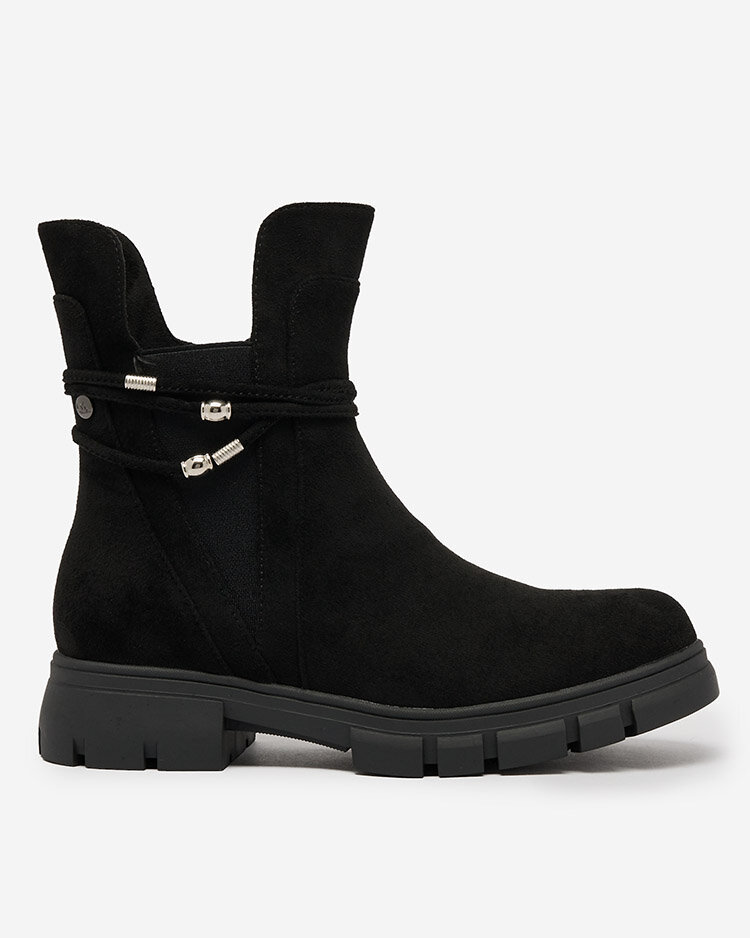 Royalfashion Fekete női csizma díszes pánttal Dafflo