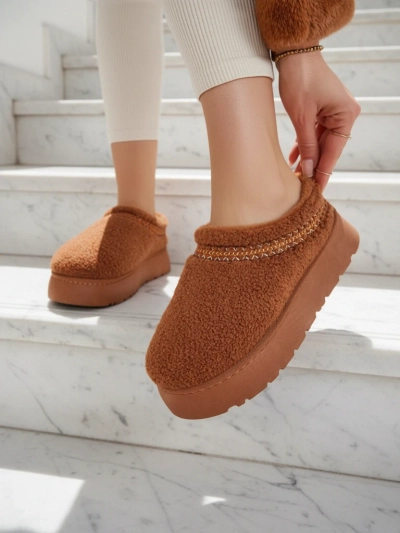 Royalfashion Rövid női hótaposó Esel