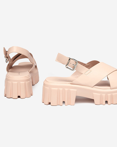 OUTLET Világos rózsaszín női szandál masszív Otida talpon - Lábbeli