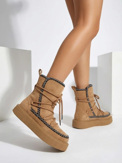 Royalfashion Női fűzős hócsizma Siozi