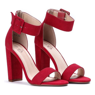 OUTLET Piros szandál egy oszlopon, rögzítéssel Katie - cipő
