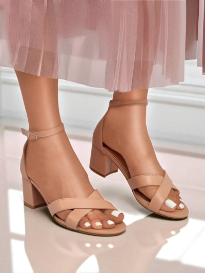 Royalfashion Női szandál alacsony, vastag sarokkal Eleganza Pánt