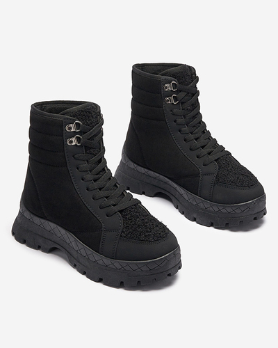 Női szigetelt trapper csizma fekete színben Wosser- Footwear