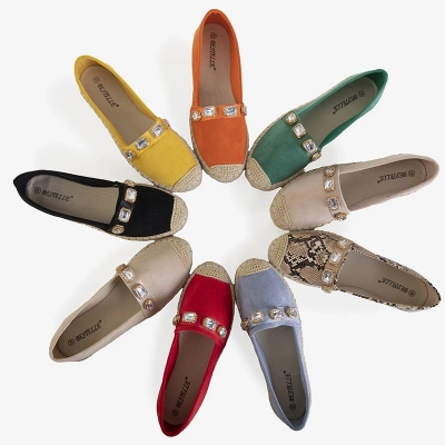 OUTLET Világos rózsaszín női espadrillák Fenenna kristályokkal - Cipők