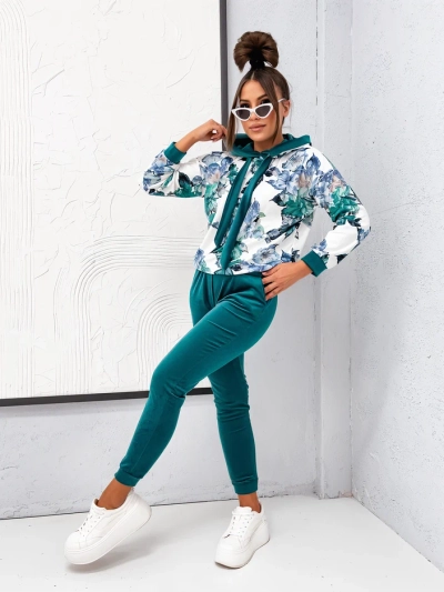 Royalfashion Női pamut szett, amely a bársonyra emlékeztet virágokkal