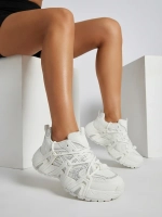 fehér || Biały/white