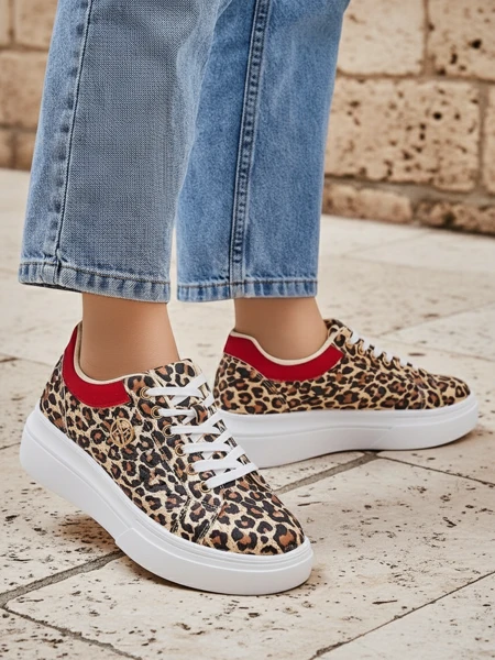 Royalfashion Női perforált sportcipők Leopess