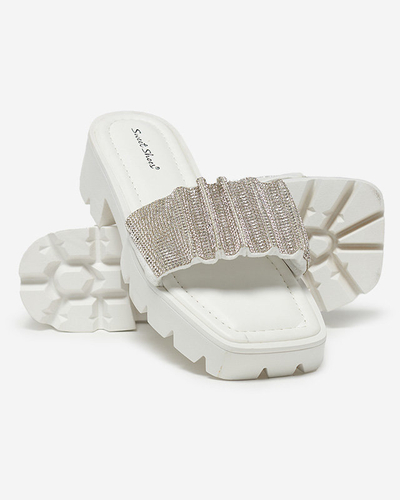 OUTLET Fehér női papucs cirkóniákkal Emkoy- Footwear