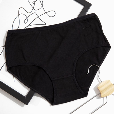 Fekete női PLUS SIZE bugyi - Fehérnemű