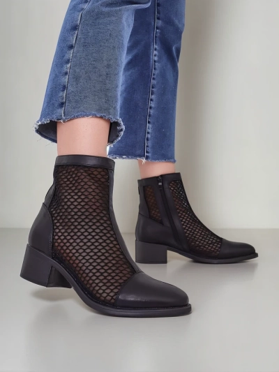 Royalfashion Perforált Női Alacsony Sarkú Boka Csizma Rowices