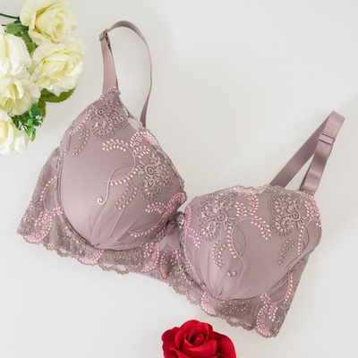 Lila párnázott melltartó csipkével - Fehérnemű