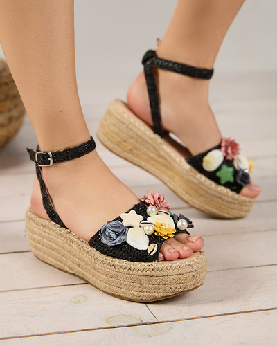 OUTLET Fekete női szandál díszített pánttal Soramis - Lábbeli