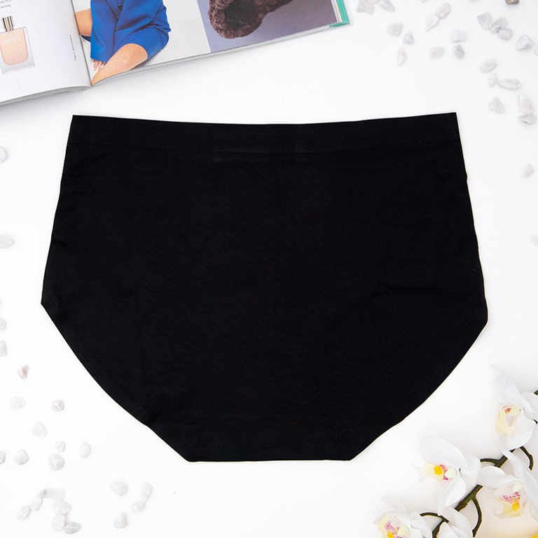 Fekete női varrat nélküli bugyi PLUS SIZE - Fehérnemű