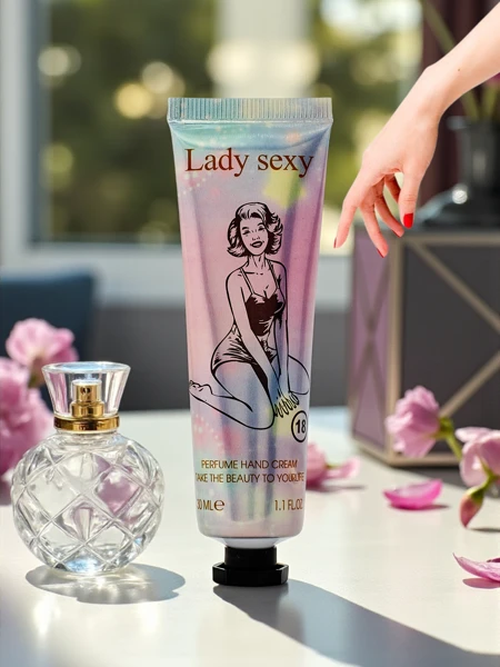 Venus Illatosított Kézkrém 30g - Lady Sexy Rosa Essence, kézrevaló