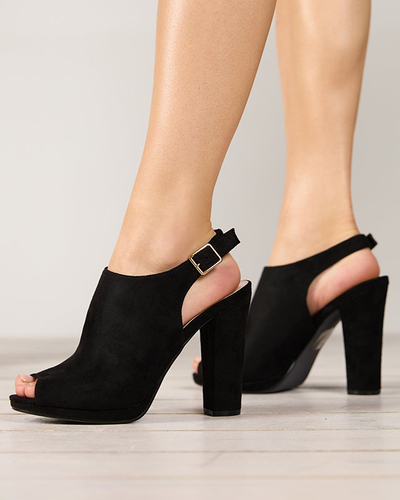 OUTLET Fekete női szandál magasabb oszlopon Veteri - Lábbeli