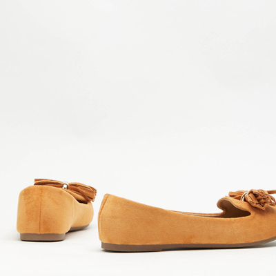 Barna balerinák, frisszel díszítve - Lábbeli