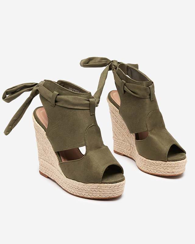 OUTLET Női magas sarkú szandál zöld színben Penetika - Lábbeli