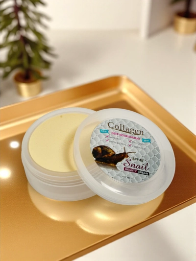 Kollagénes arcvilágosító krém SPF45-tel - tápláló