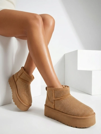 Royalfashion Bézs női hó csizmák a'la UGGs Corob