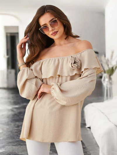 Royalfashion Női blúz spanyol stílusban fodrokkal és virággal