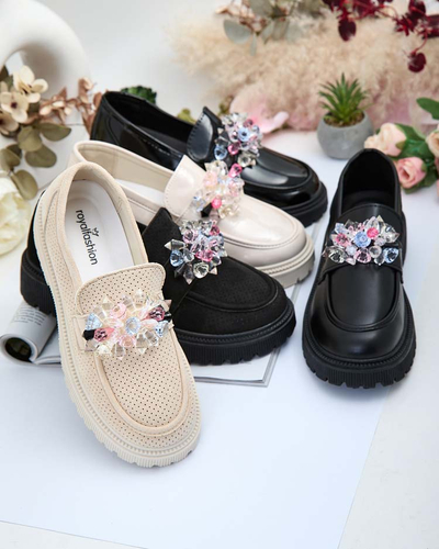 Royalfashion Női mokaszin színes gyöngyökkel Karonia