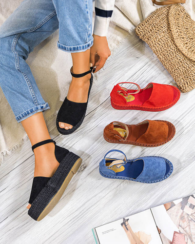 OUTLET Barna női szandál a Ponera platformon - Lábbeli