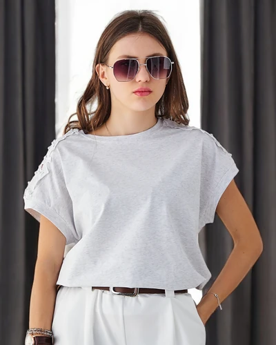 Royalfashion pamut női póló csipkés ujjal