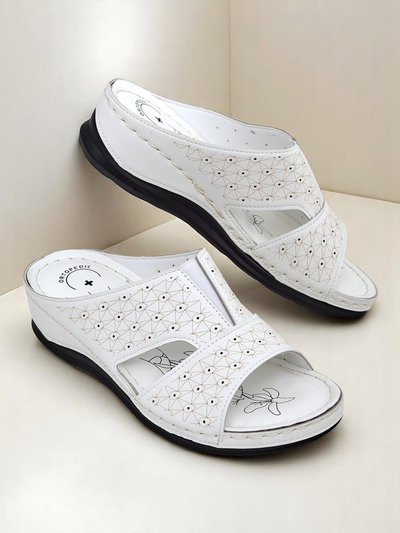 Royalfashion Női vastag talpú papucs Nova Step