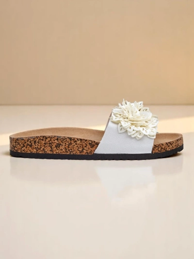 Royalfashion női flip-flop kis virágokkal Occes