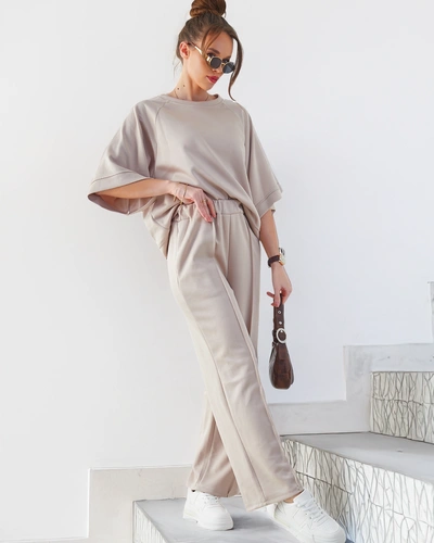 Royalfashion Női összeállítás rövid ujjú blúzzal és bő nadrággal