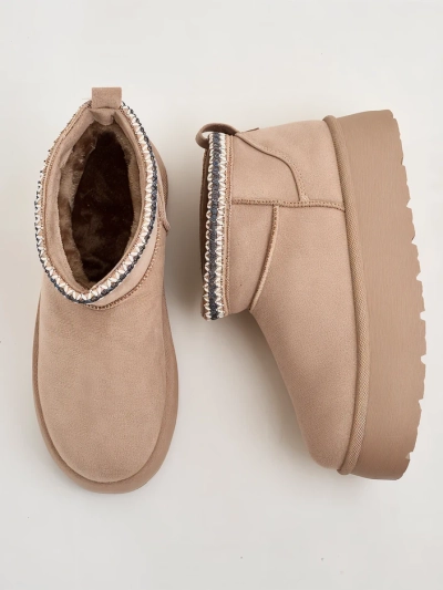 Royalfashion Női rövid csizma a'la hócsizma Xoalla