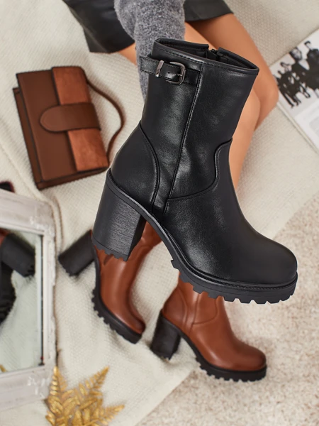 Sylvarra női öko bőr bokacsizma vastag sarokkal