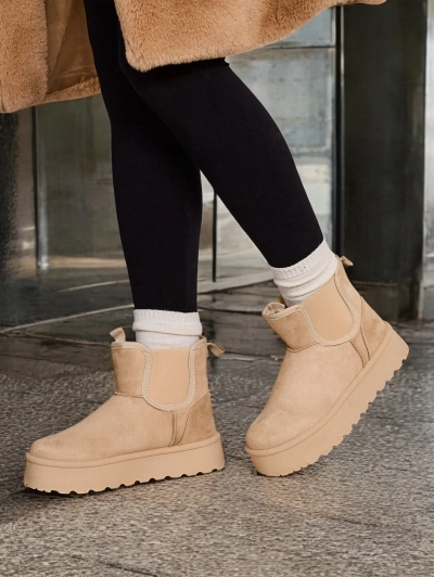 Royalfashion Rövid női hócsizmák Vierris