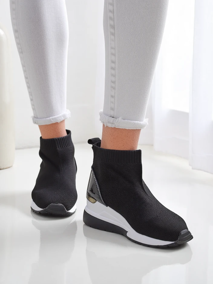 Royalfashion Női slip-on wedge sneaker strasszokkal Viseq