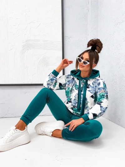 Royalfashion Női pamut szett, amely a bársonyra emlékeztet virágokkal