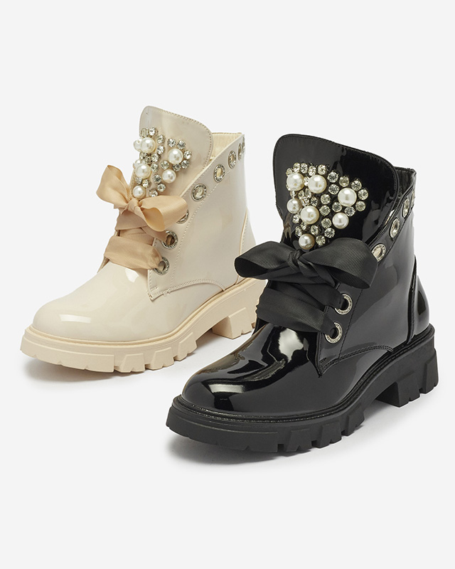 Női lakkbőr bagger csizma bézs színben Oselfo- Lábbeli