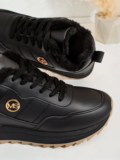 Royalfashion Melegített női tornacipő szőrmével Casot