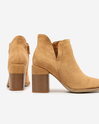 Royalfashion Camel női Ricteas tűsarkú csizma