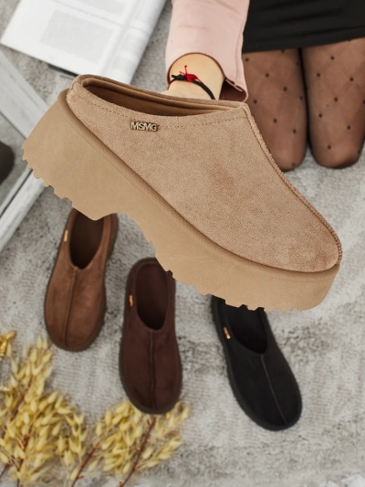 Rövid női a'la hócsizma bundával Calindra