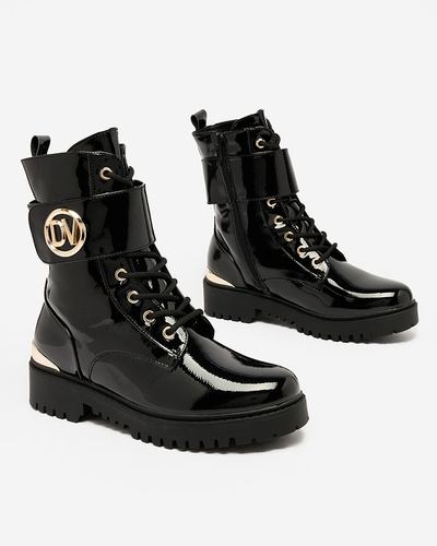 Royalfashion Női lakkozott bagger csizma fekete színben Simbeba