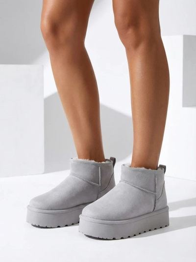 Royalfashion Rövid női havacsizma a'la Fofio