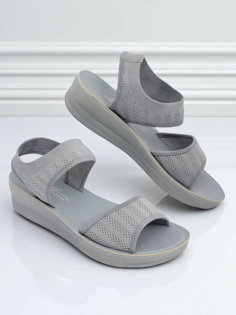 Royalfashion Női szandál vastagabb talppal Viva Flex II