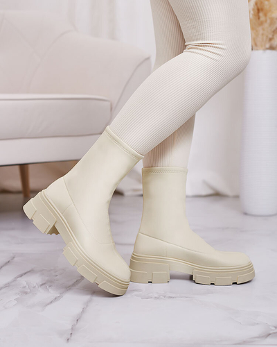 Royalfashion Női öko-szarvasbőr csizma bézs színben Classy Girl