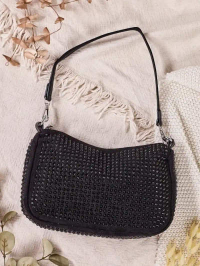 Royalfashion Kicsi női táska szegecsekkel