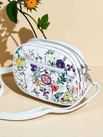 Royalfashion Kis női kézitáska ökobőrből Floriana