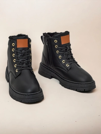 Royalfashion Női szigetelt trapery csizma Radoras