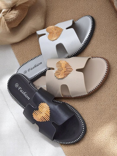 Royalfashion Női lapos talpú Heart Chic papucs
