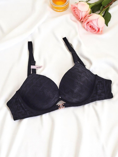 Royalfashion Női push-up melltartó csipkével Bra Tiva