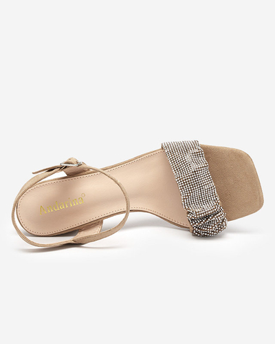 OUTLET Világosbarna női szandál oszlopon cirkóniákkal Trieste - Lábbeli