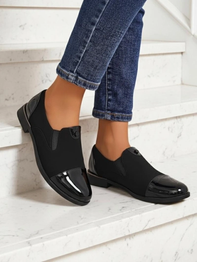 Aurelia Nero – elegáns női Royalfashion félcipő matt bőrből